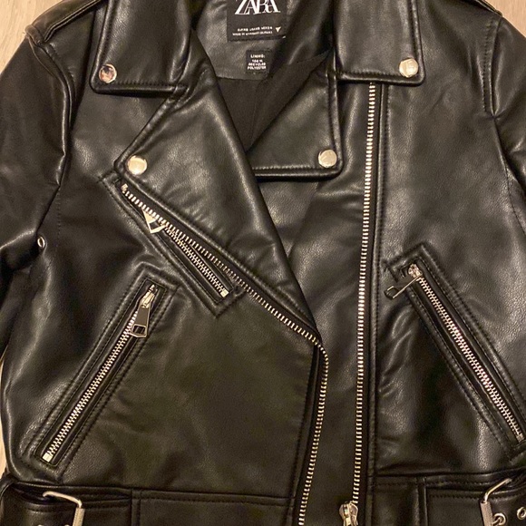 Zara - Picture 2 of 5